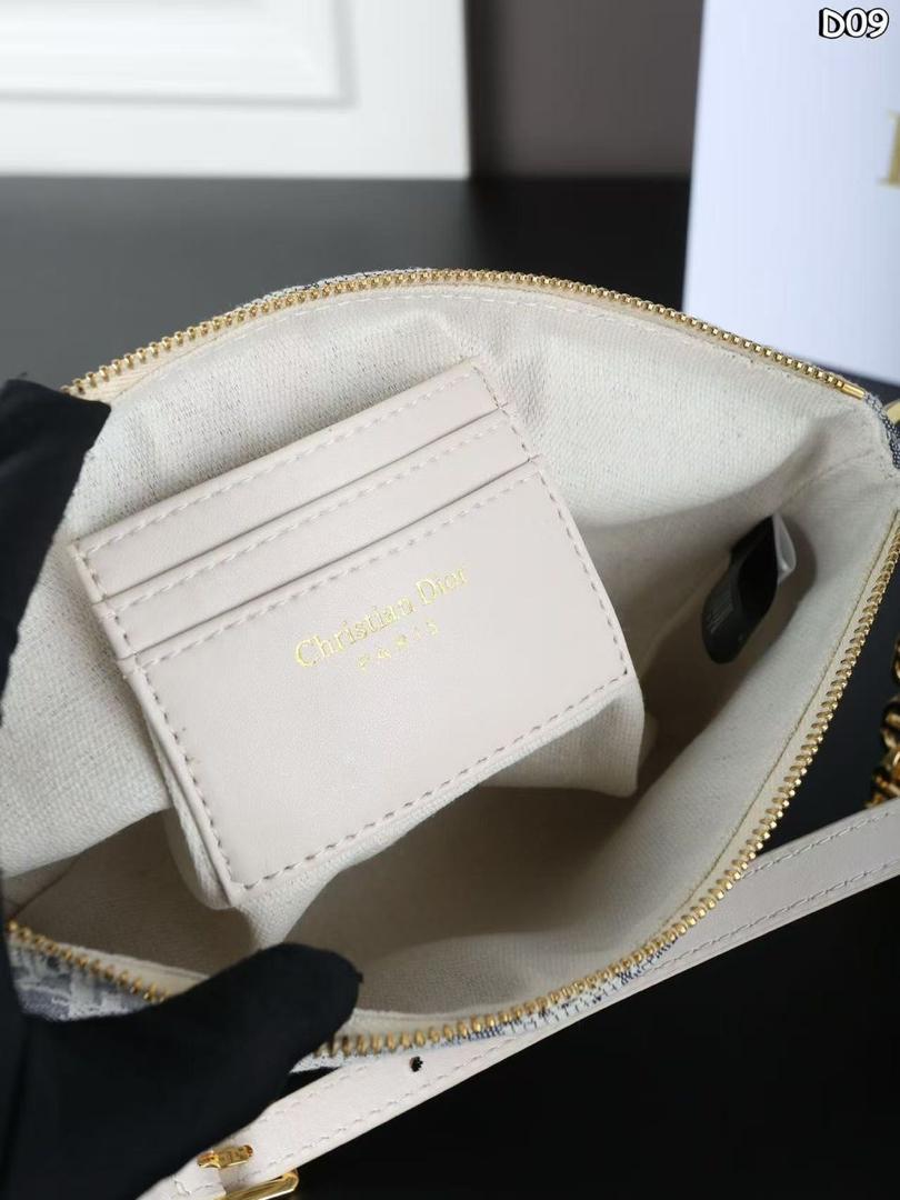 Premium Monogram Crossbody Shoulder Bag – CD 3202