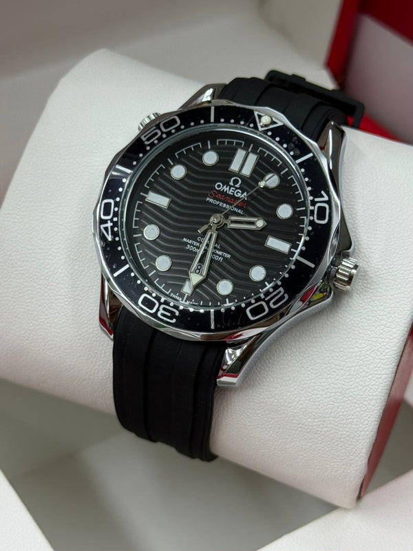 Men's Diver Style Date Watch – Silver Black Dial - INDAH LUXE