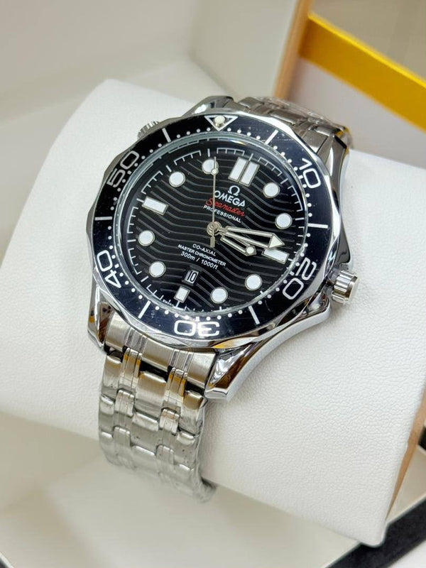 Men's Diver Style Date Watch – Blue Dial Blue Strap - INDAH LUXE