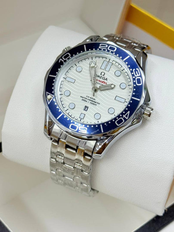 Men's Diver Style Date Watch – Silver White Dial - INDAH LUXE