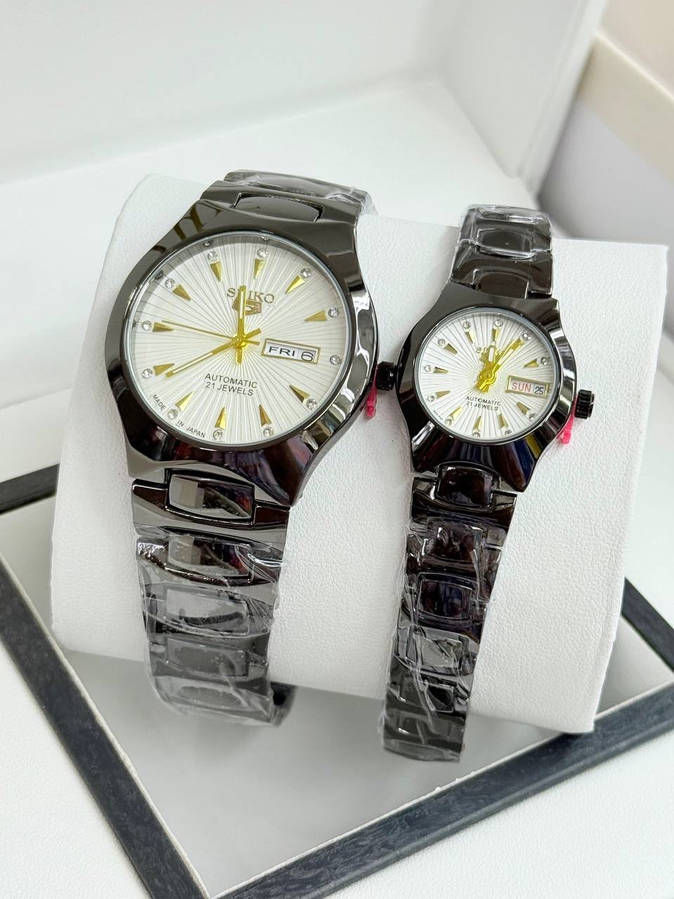 Design 6 – White Dial Silver couple watch set